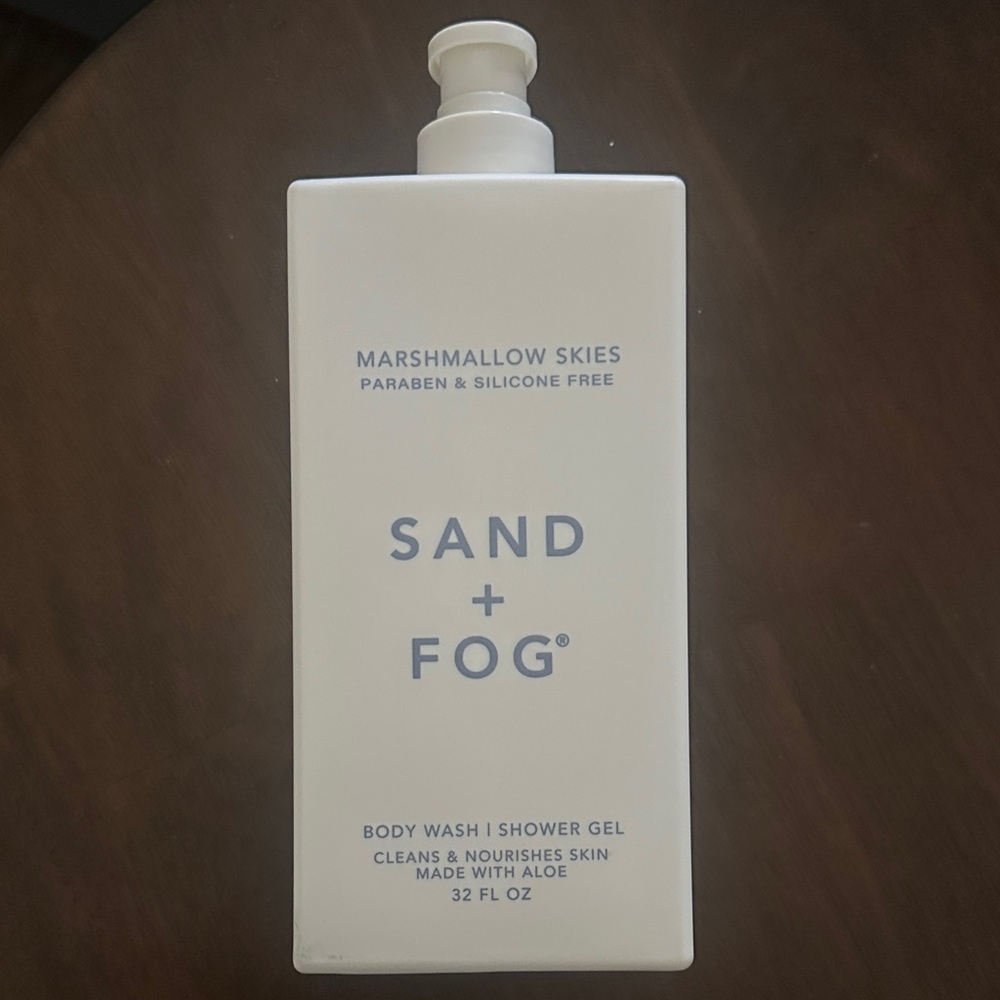 Sand + Fog Marshmallow Skies Cream Body Wash